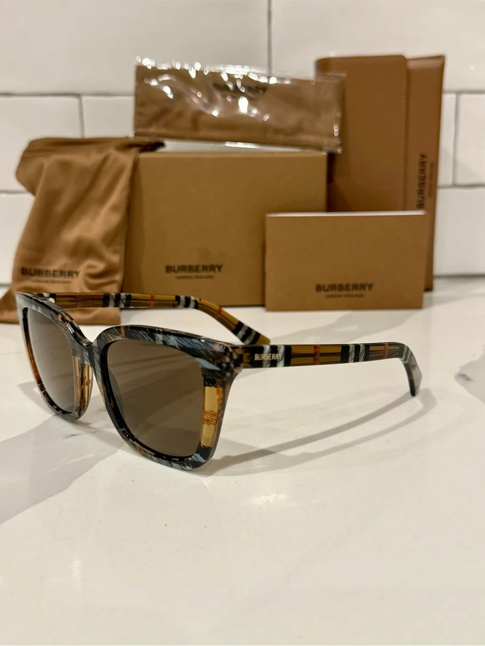 Burberry Multicolor Tortoiseshell Square Sunglasses
